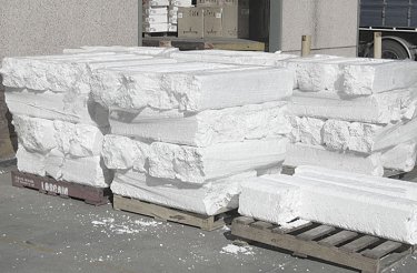 Polistirolo in blocchi su bancali